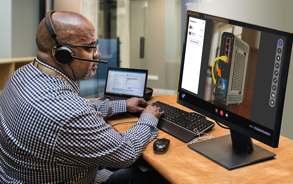 Agent using CareAR Assist to help troubleshoot modem